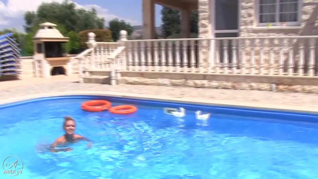 sexy foto nr. 2 von Poolboy mit XL-Schwanz fickt mich durch nach Outdoor-Blowjob