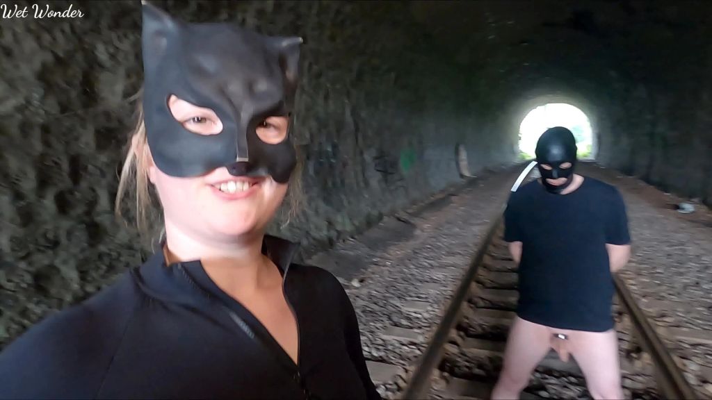 sexy foto nr. 3 von User Piss Treffen #1. Im Tunnel auf den Gleisen