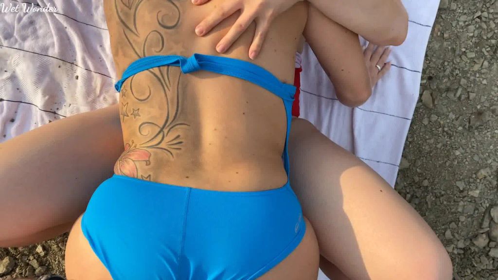 sexy foto nr. 8 von Heiße Public Fickerei am See