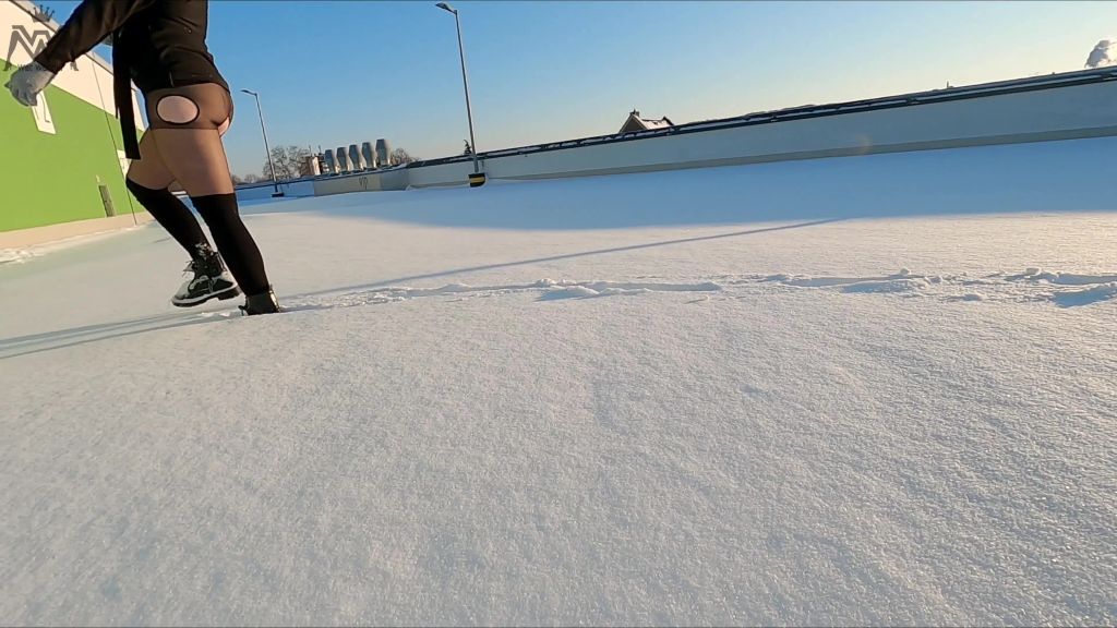 sexy foto nr. 6 von Den frischen Neuschnee entjungfert!