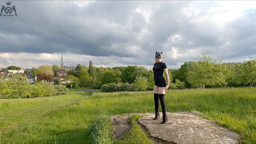 sexy foto nr. 3 von Ein geiler Outdoor Stiefel Piss