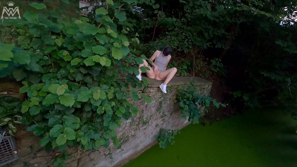 sexy foto nr. 5 von Die Piss Prinzessin #2.
