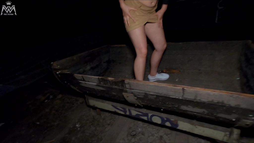 sexy foto nr. 5 von Die Ruhrpott Piss Industrie #2. Produziert & abtransportiert