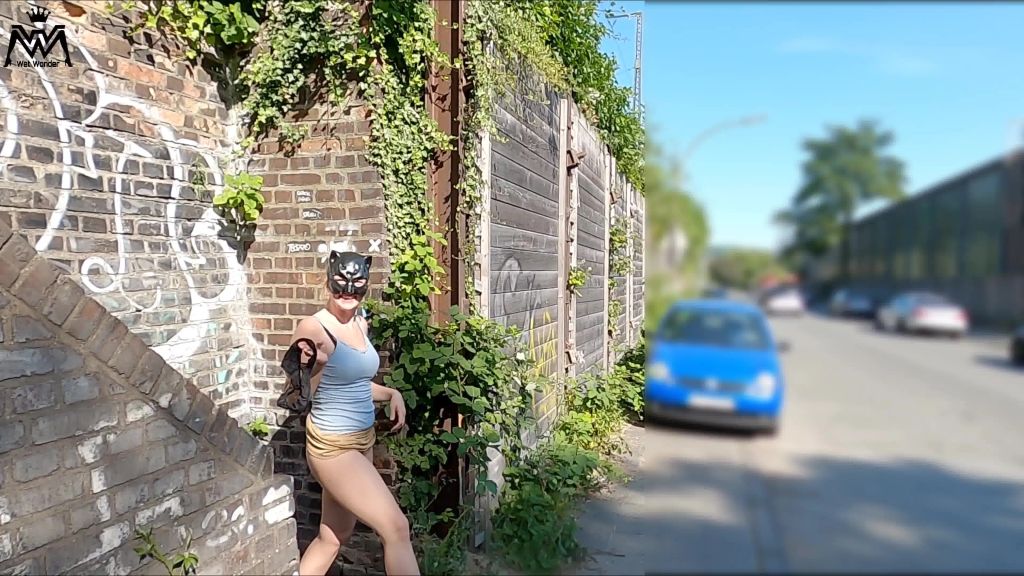 sexy foto nr. 10 von Die Ruhrpott Piss Industrie #4. Public vor der Firma