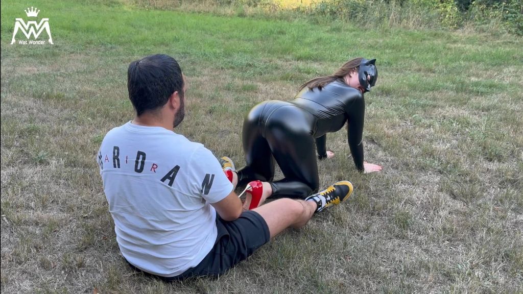 Wetlook Catsuitfick| Fremder SCHWANZ Outdoor ABGEFICKT+GESIC