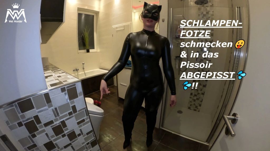 SCHLAMPEN-FOTZE schmecken😛 & in das Pissoir ABGEPISST💦💦!!