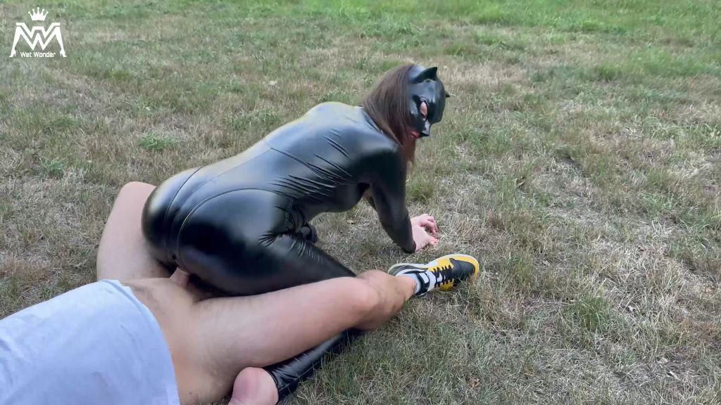 sexy foto nr. 4 von Catsuit-Fick| Daniel(40) OUTDOOR FLACHGELEGT!!