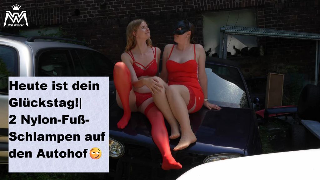 Vorschaubild 9 zum Video „2 Nylon-Fuß-Schlampen auf dem Autohof😏“