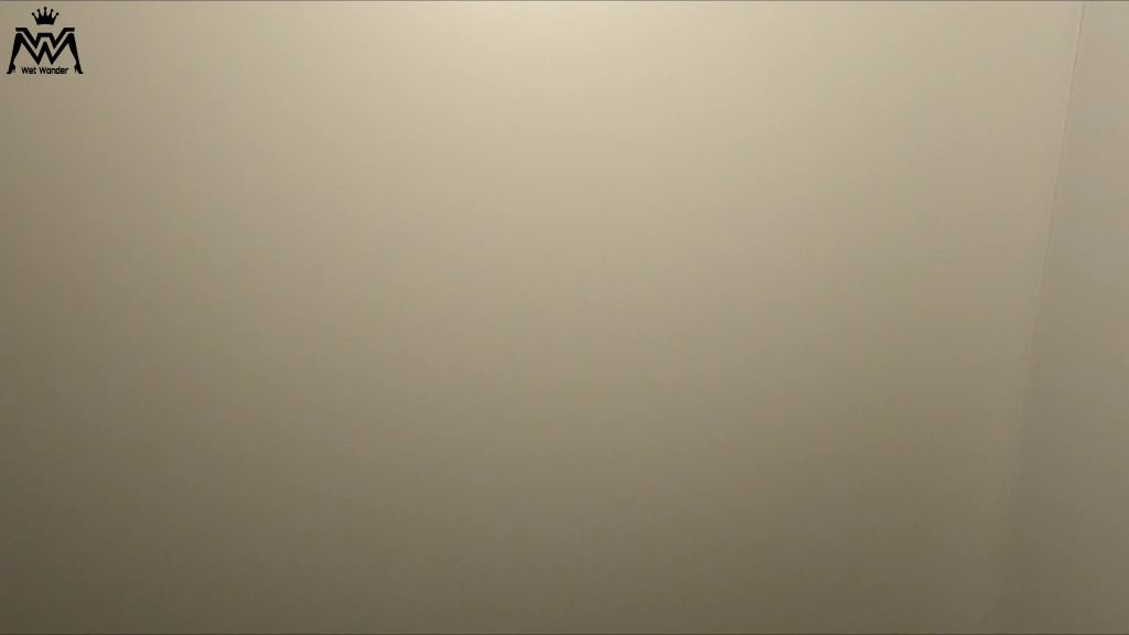 sexy foto nr. 1 von Die Nackte Natursekt Dusche