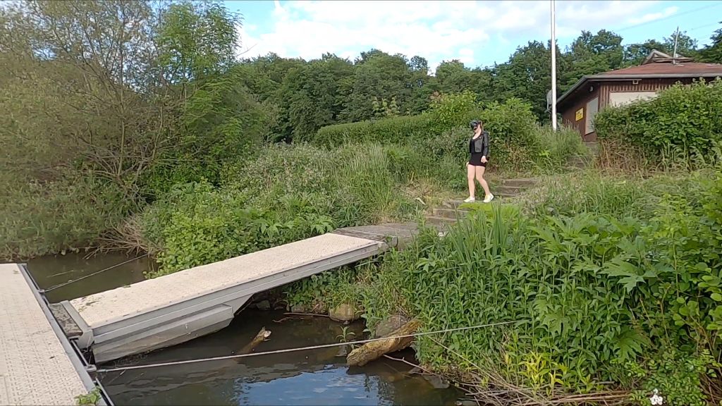 sexy foto nr. 2 von Die Piss Session ist eröffnet